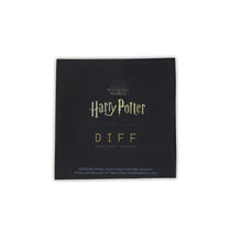 https://www.diffeyewear.com/cdn/shop/files/HARRYPOTTERPACKAGING_CLEANING-CLOTH_FRONT_a98eff6c-41fd-4044-a995-492ff219f2df_105x105@2x.jpg?v=1703109435