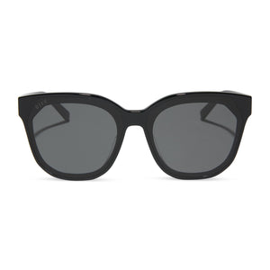 diff eyewear gia square oversized sunglasses with a black frame and grey lenses front view